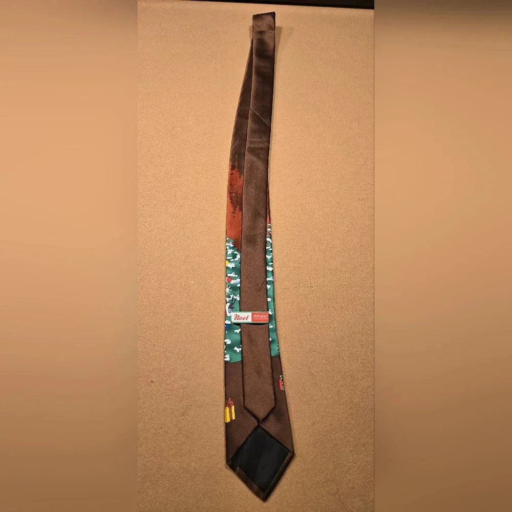 Nwot mens Christmas dress tie